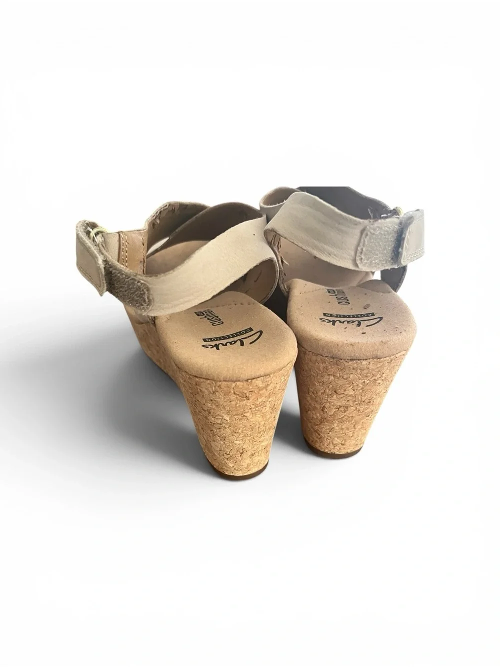 Clarks Beige Wedge Sandals Cushion Soft Flaked Lining Size 6.5